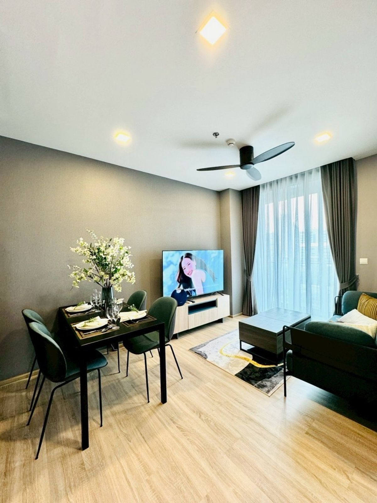ขายคอนโดราชเทวี พญาไท : ขาย 2 ห้องนอน xt พญาไท เพียง 9.5 ล้าน 