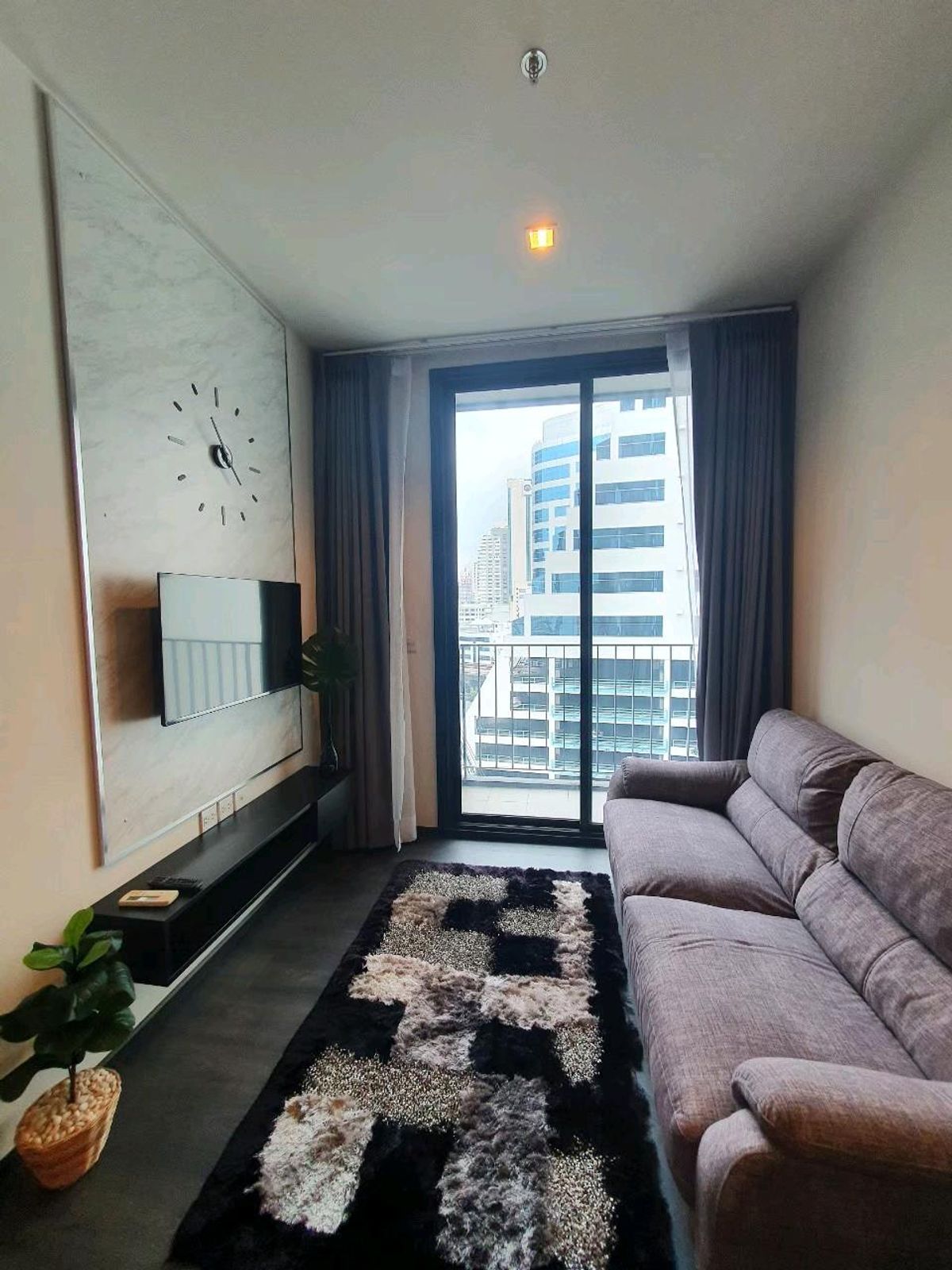 คอนโดสุขุมวิท อโศก ทองหล่อ : ให้เช่า/ขาย. EDGE SUKHUMVIT 23 
1 bedroom 