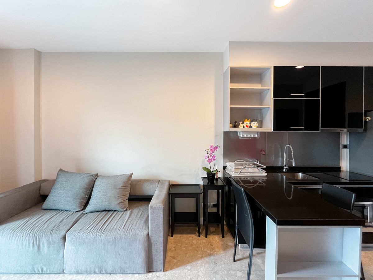 ให้เช่าคอนโดสุขุมวิท อโศก ทองหล่อ : ให้เช่า The Crest Sukhumvit 34 ราคา 28,000 บาท [MKr250593]