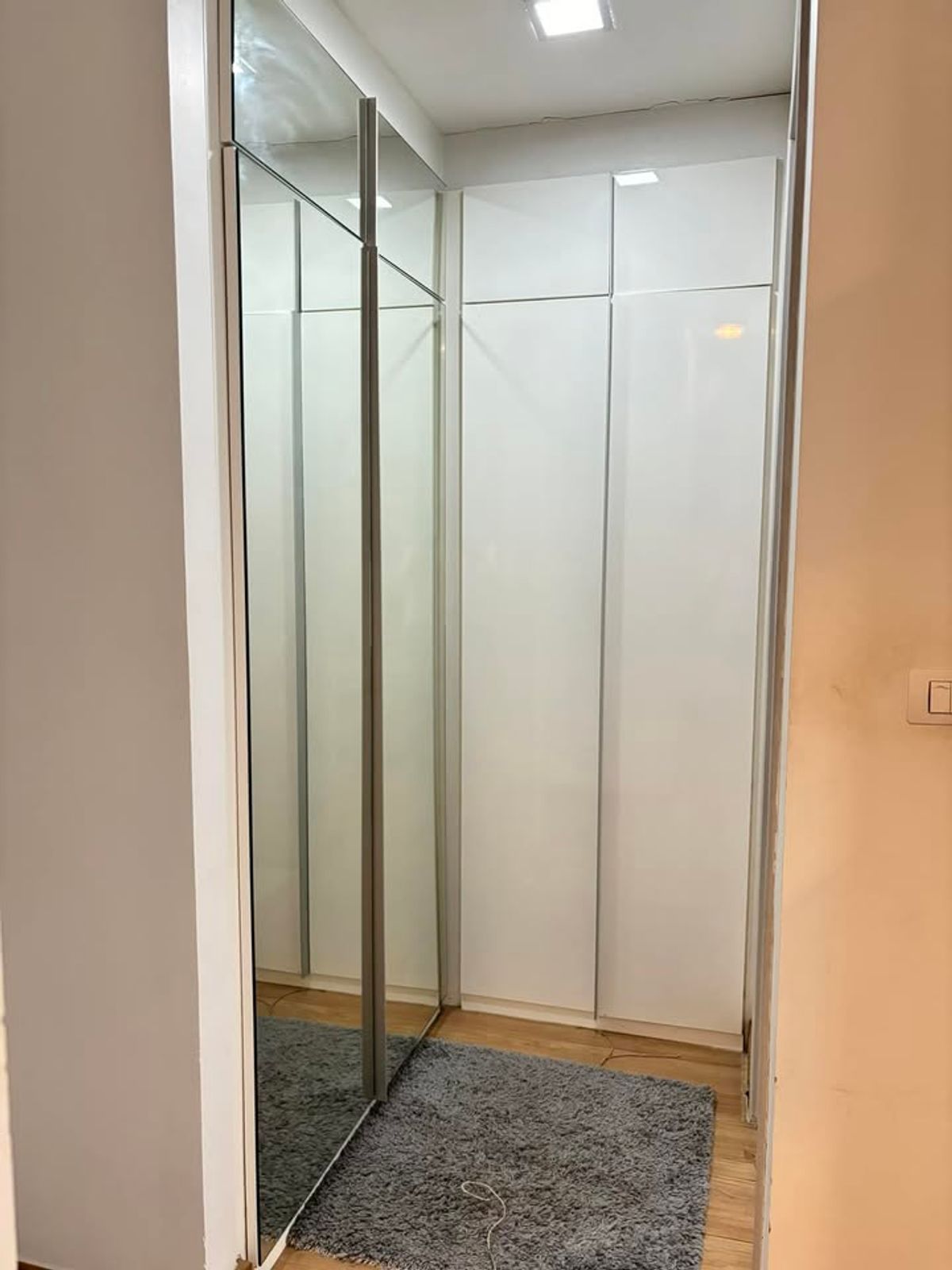 ขายคอนโดพระราม 9 เพชรบุรีตัดใหม่ RCA : 📊 ขายพร้อมผู้เช่า รับรายได้ทันที! คอนโด 2 ห้องนอน ห้องมุม ทรู ทองหล่อ ตกแต่งครบ พร้อมเฟอร์ฯ และเครื่องใช้ไฟฟ้า ทำเลใจกลางทองหล่อ ใกล้ BTS ทองหล่อ เพียง 5-10 นาที