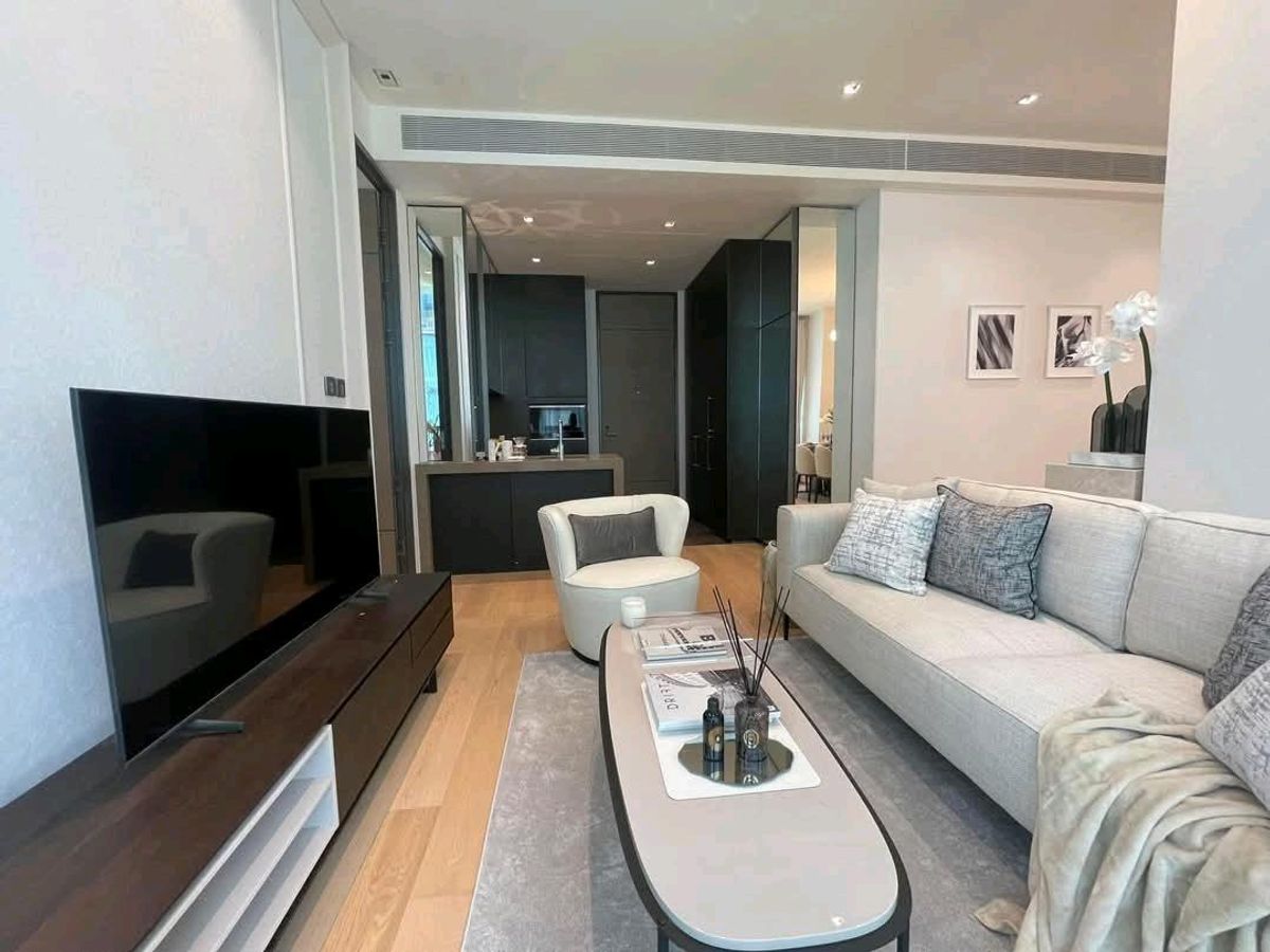 ให้เช่าคอนโดวิทยุ ชิดลม หลังสวน : For Rent : 28 Chidlom Ready to Move !!! 2 bedroom 90 sqm. Please call 0994629391 Bird