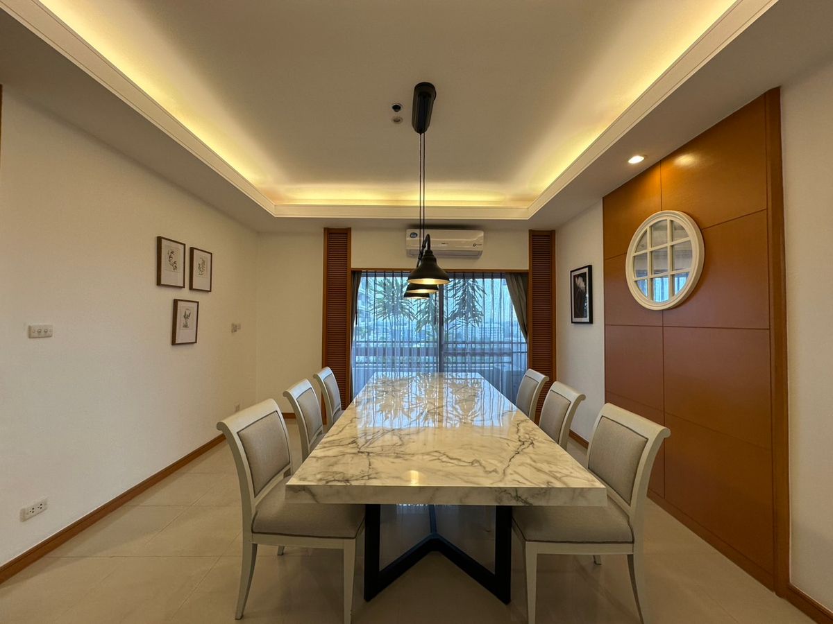 ให้เช่าคอนโดคลองเตย กล้วยน้ำไท : ✨ คอนโดกว้าง 3 ห้องนอน วิวสวย พร้อมสิ่งอำนวยความสะดวกครบ ใกล้ BTS/MRT เดินทางสะดวก พร้อมเข้าอยู่ได้ทันที 