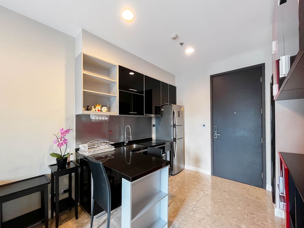 ให้เช่าคอนโดสุขุมวิท อโศก ทองหล่อ : ให้เช่า The Crest Sukhumvit 34 ราคา 28,000 บาท [MKr250593]