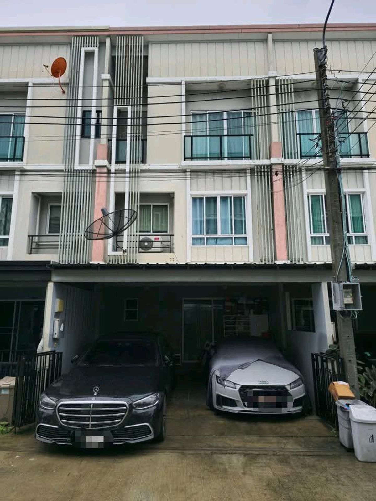 ให้เช่าทาวน์โฮมพัฒนาการ ศรีนครินทร์ : ผ#ให้เช่าทาวเฮ้า  พัฒนาการ.38 #อนุญาติเลี้ยงสัตว์