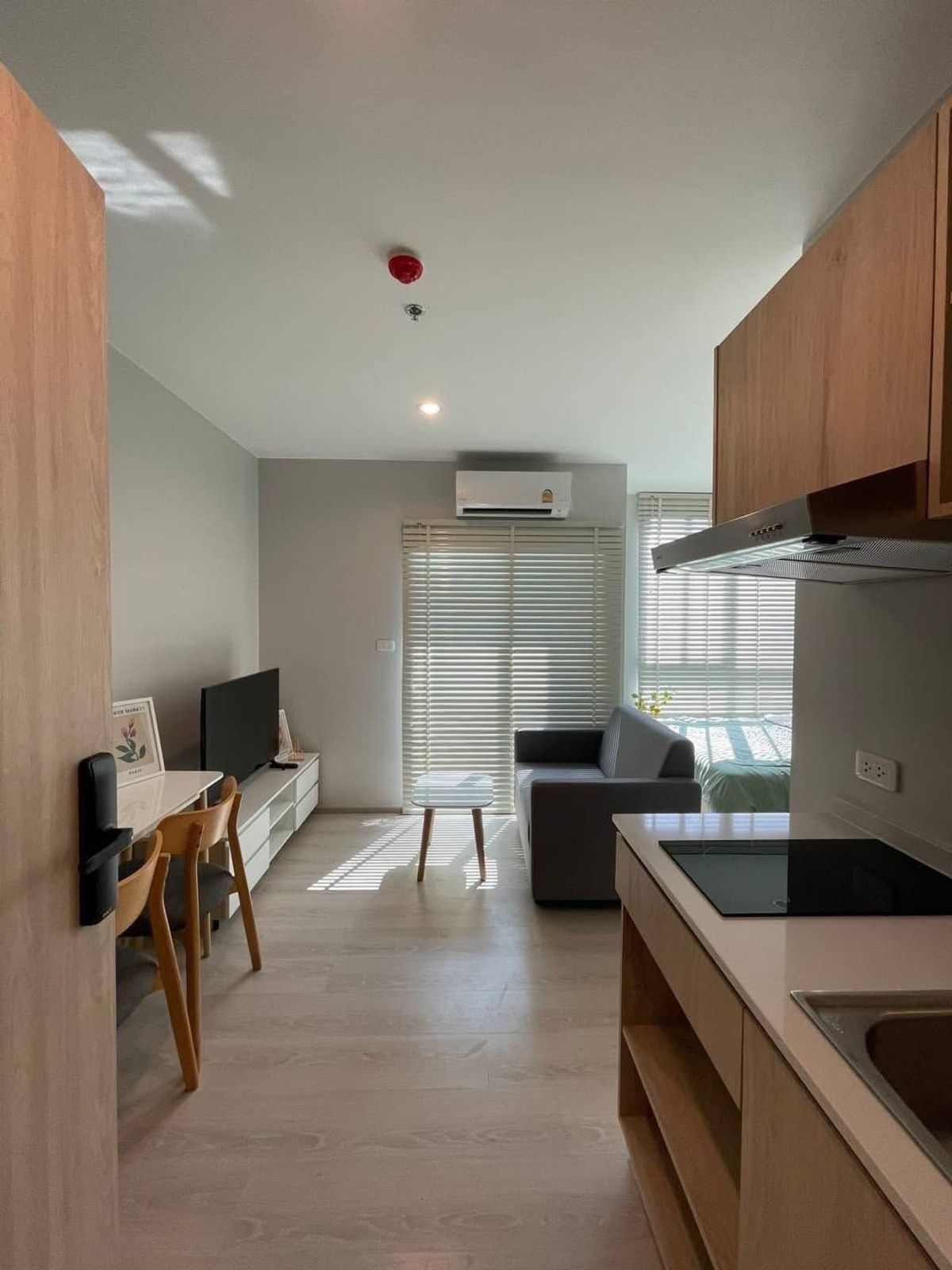 For RentCondoPattanakan, Srinakarin : For rent 📍 Nue Noble Srinakarin - Lasalle 📍 Fully furnished and equipped with electrical appliances, near MRT Sri Lasalle