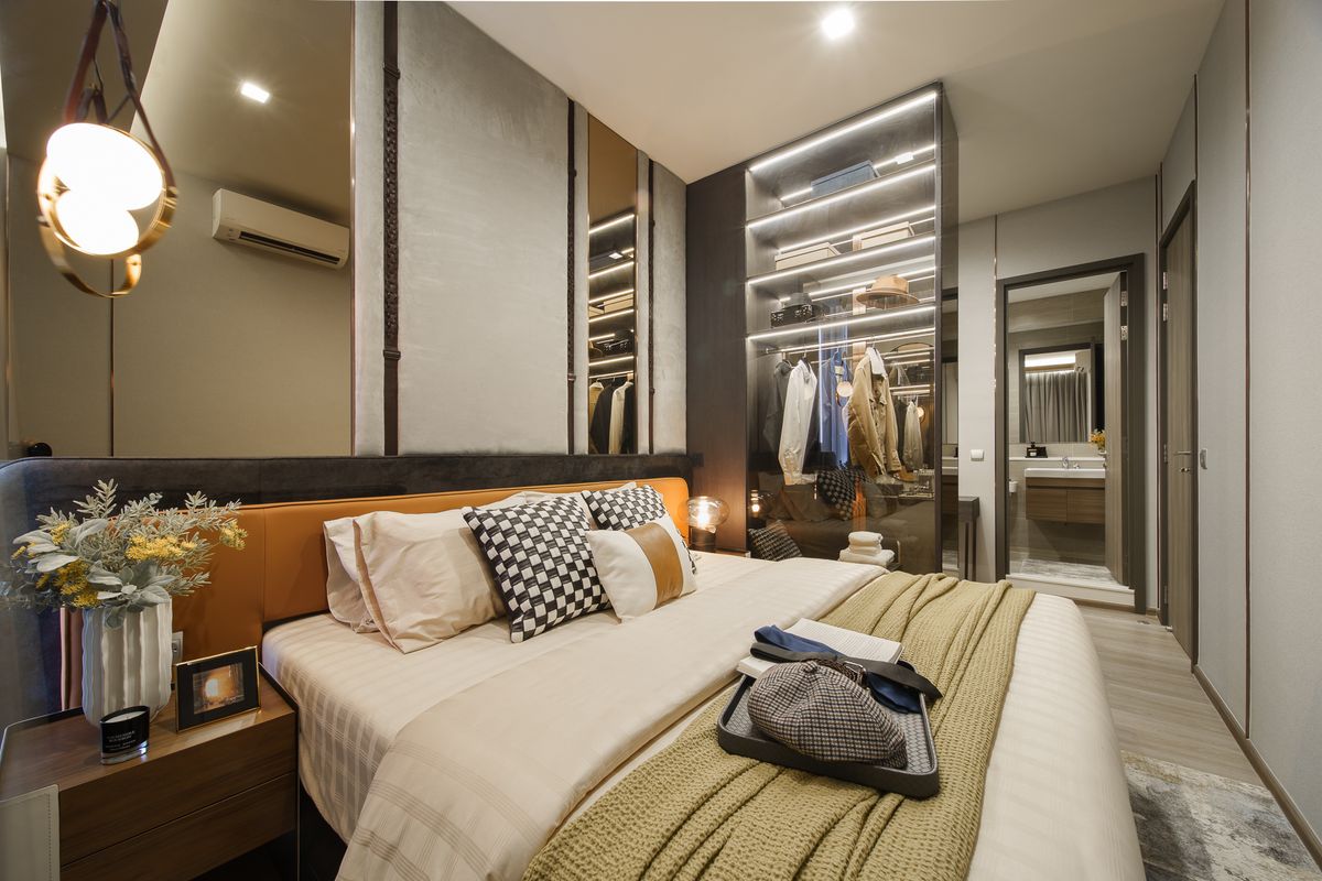 ขายคอนโดสาทร นราธิวาส : 3 นอน 2 ห้องสุดท้าย ติด รร. นานาชาติ Shrewsbury ใกล้ BTS สะพานตากสิน 081-245-7349