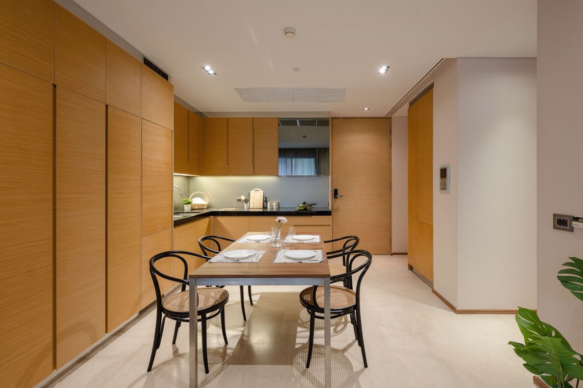 ขายคอนโดสีลม ศาลาแดง บางรัก : Saladaeng Residences 
