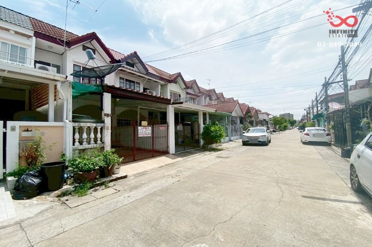 ขายทาวน์โฮมลาดพร้าว101 แฮปปี้แลนด์ : ขายทาวน์โฮม 2 ชั้น สินธานี 1 ซอยนวมินทร์ 93 ถนนนวมินทร์ บางกะปิ 