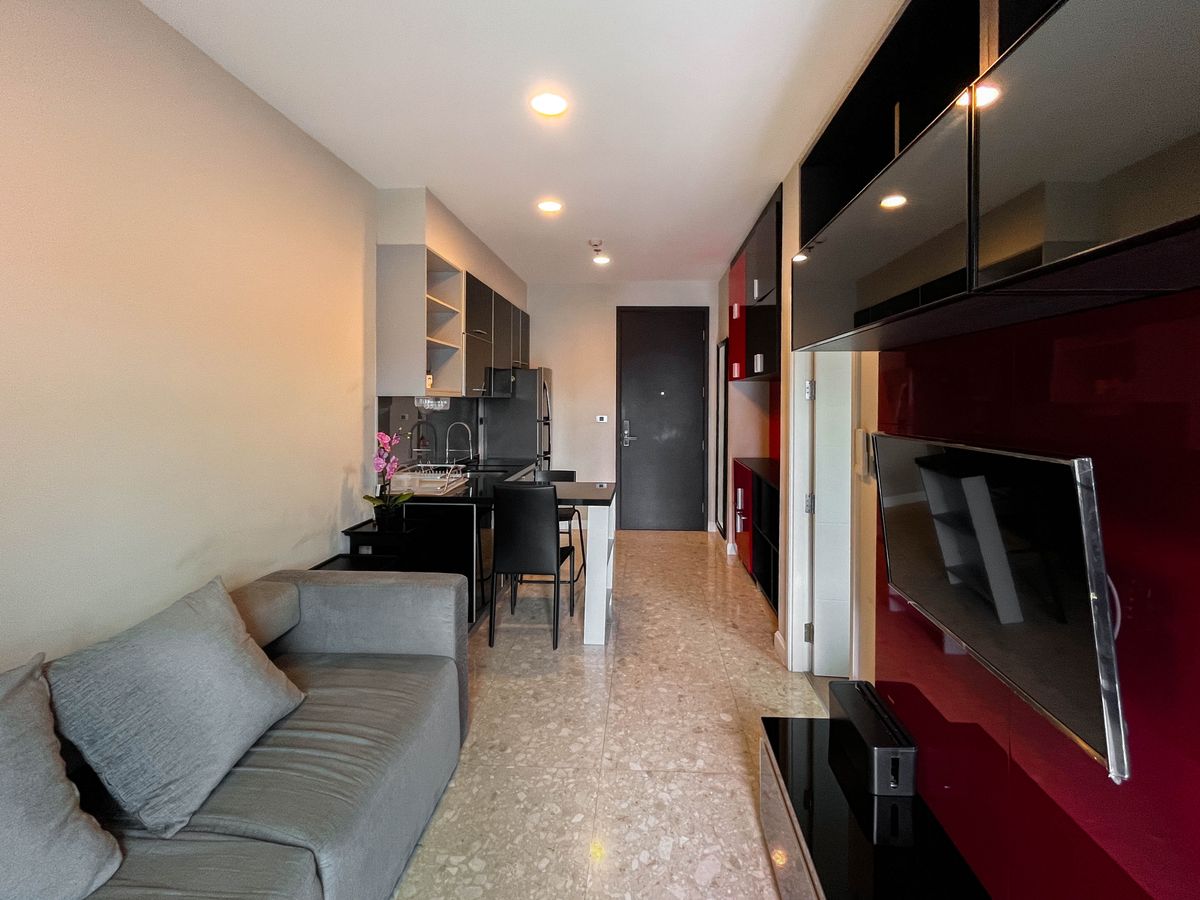 ให้เช่าคอนโดสุขุมวิท อโศก ทองหล่อ : ให้เช่า The Crest Sukhumvit 34 ราคา 28,000 บาท [MKr250593]