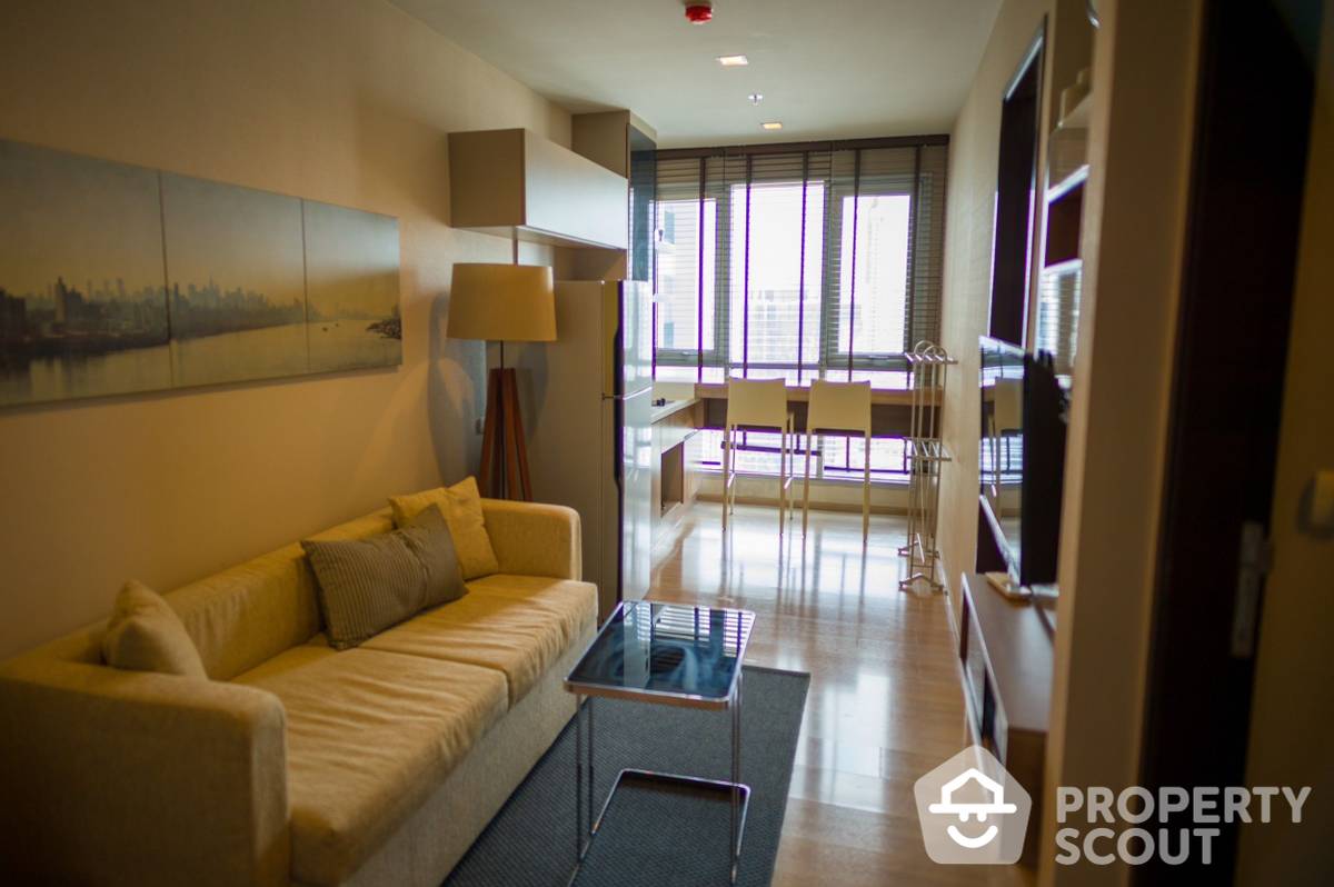 For SaleCondoSathorn, Narathiwat : 1-BR Condo at Rhythm Sathorn near BTS Saphan Taksin