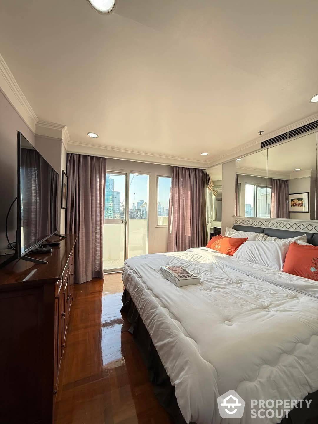 For RentCondoWitthayu, Chidlom, Langsuan, Ploenchit : 3-BR Condo at Wittayu Complex near BTS Phloen Chit