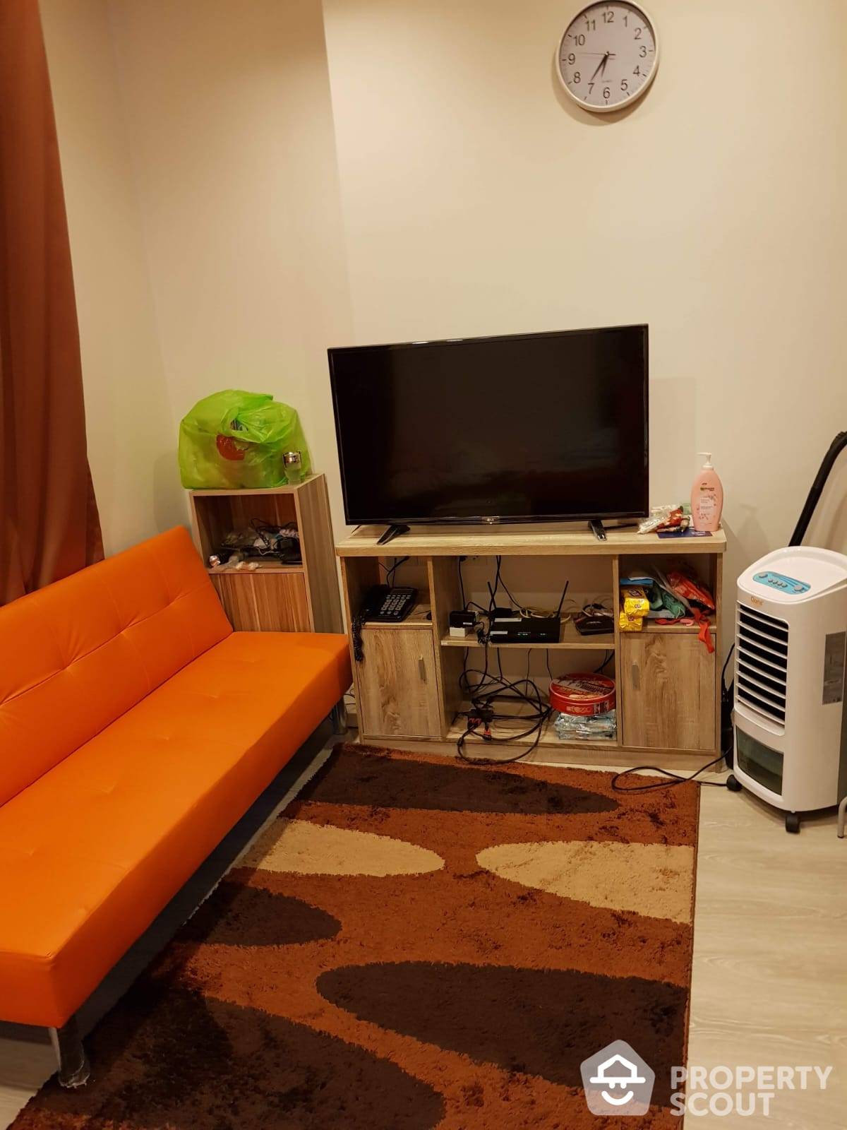 For SaleCondoRatchadapisek, Huaikwang, Suttisan : 1-BR Condo at Quinn Condo Ratchada 17 near MRT Sutthisan