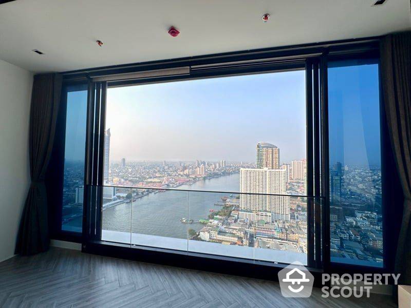 For SaleCondoWongwianyai, Charoennakor : 2-BR Condo at Chapter Charoennakhorn - Riverside near BTS Krung Thon Buri