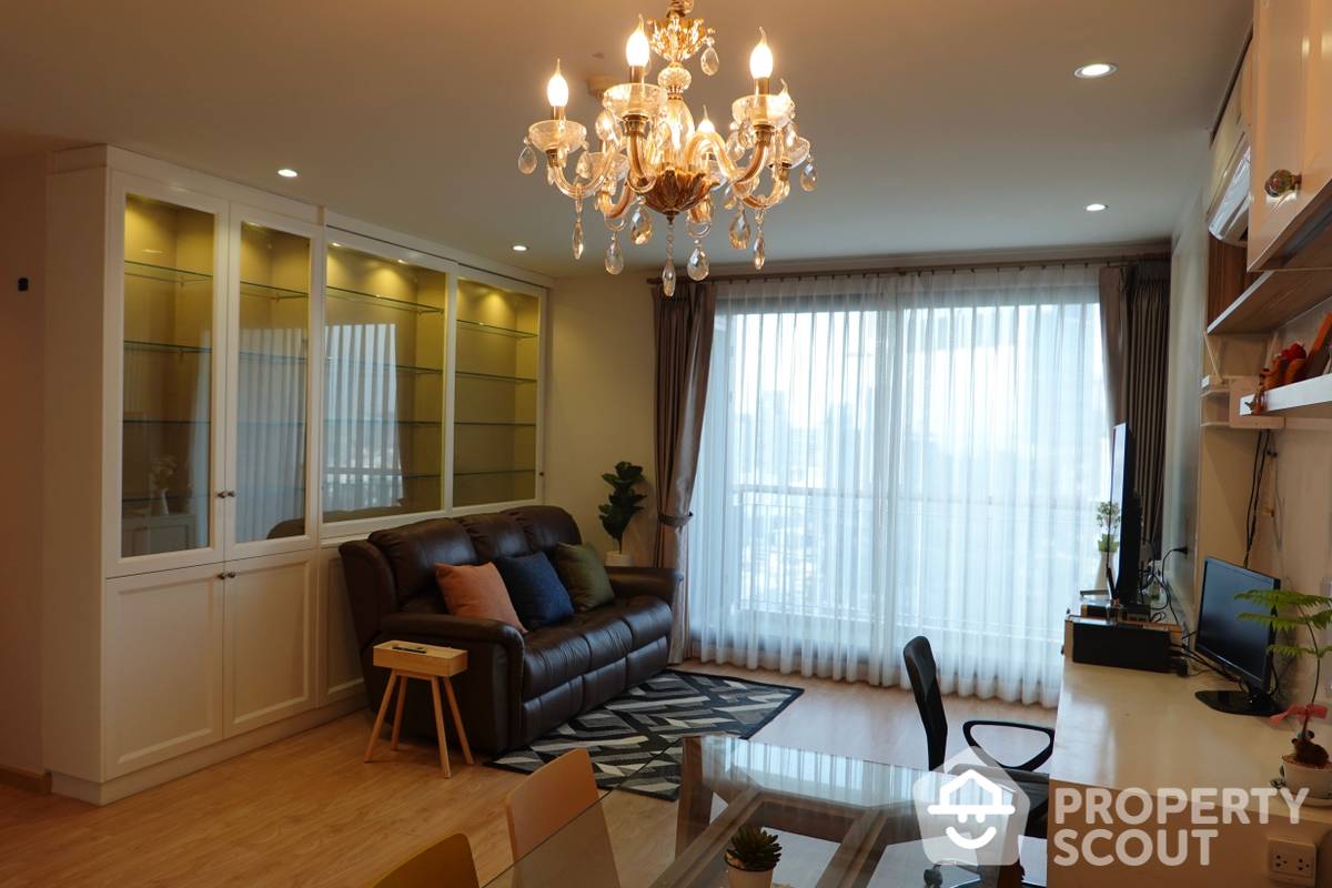 For SaleCondoSukhumvit, Asoke, Thonglor : 2-BR Condo at Rhythm Sukhumvit 42 near BTS Ekkamai