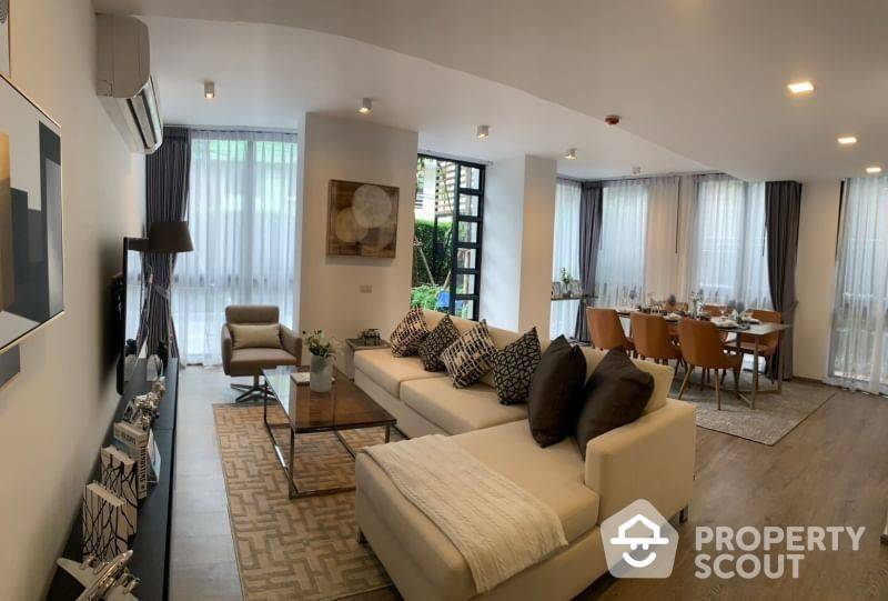 For SaleCondoKasetsart, Ratchayothin : 2-BR Condo at Lyss Condo Ratchayothin near BTS Ratchayothin