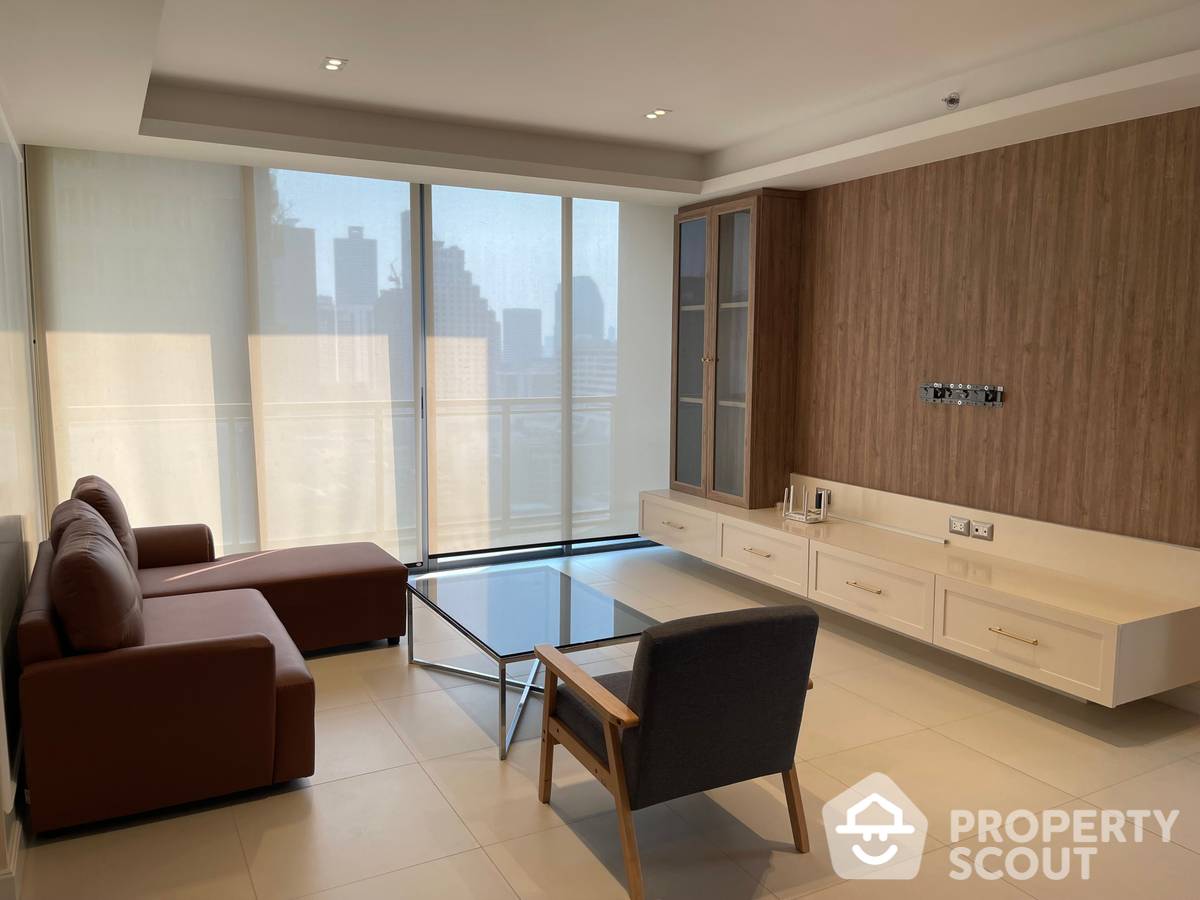 For RentCondoSukhumvit, Asoke, Thonglor : 3-BR Condo at Circle Sukhumvit 31 near MRT Sukhumvit