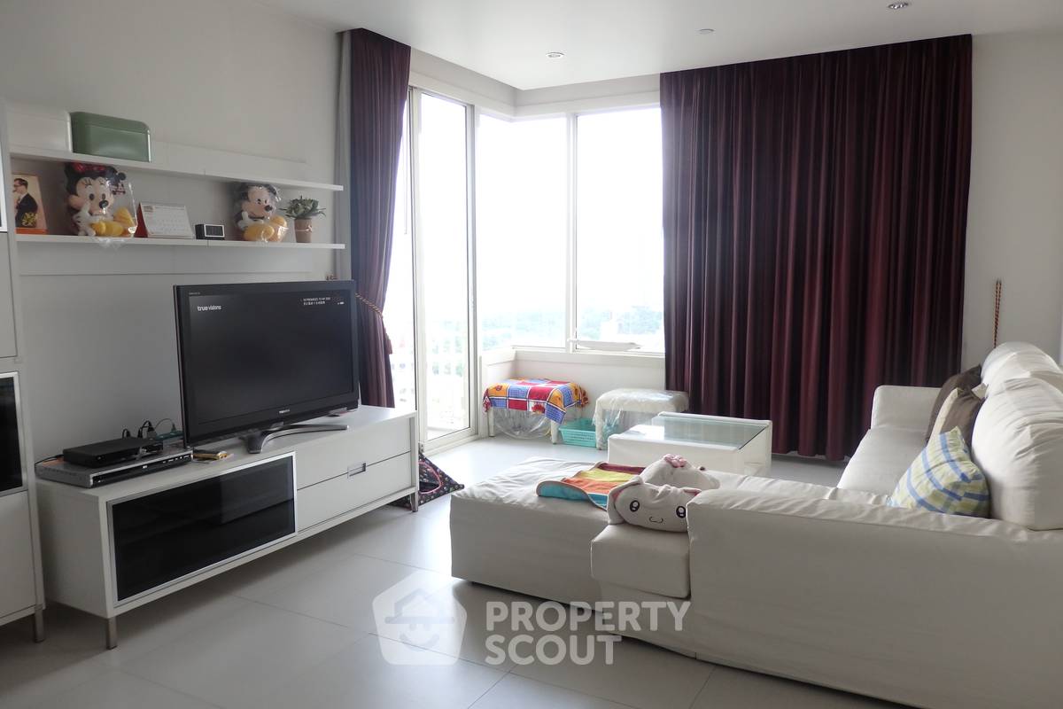 For SaleCondoWitthayu, Chidlom, Langsuan, Ploenchit : 2-BR Condo at Manhattan Chidlom near BTS Chit Lom