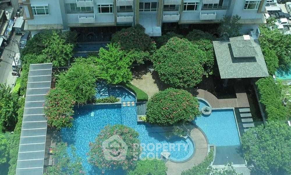 For SaleCondoRama9, Petchburi, RCA : 1-BR Condo at Circle Condominium near MRT Phetchaburi
