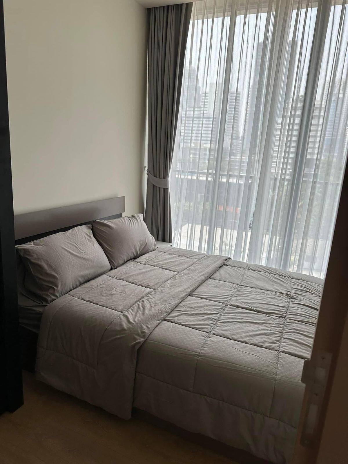 For RentCondoSukhumvit, Asoke, Thonglor : 😊⭐FOR RENT & GT; & GT; NOBLE Around 33 🎉 Walk to BTS Phrom Phong, opposite EMPHERE 2 bedrooms, 6 Fully Furnished with Wifi #LV-MO1988