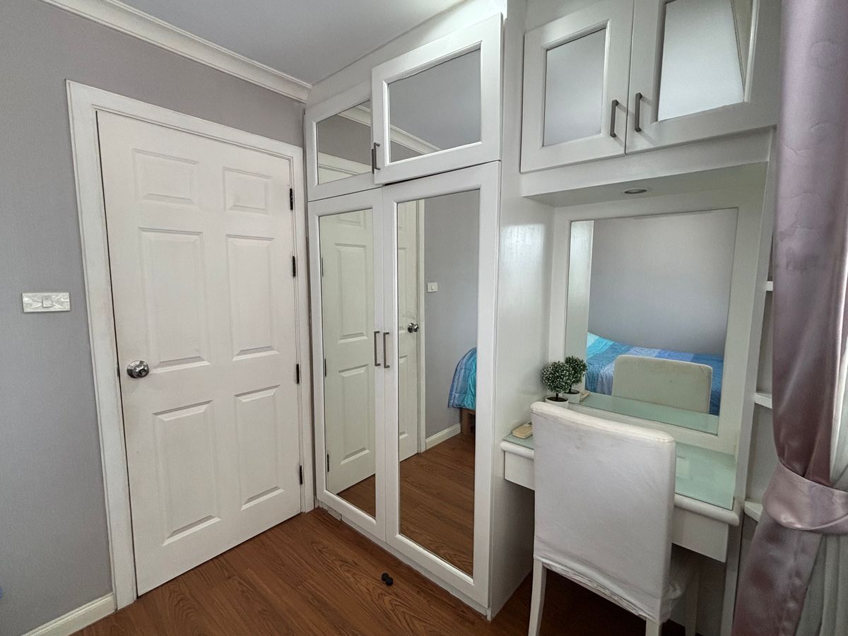 คอนโดสุขุมวิท อโศก ทองหล่อ : คอนโด Grand Park View Asoke เดินทางสะดวก ใกล้รถไฟฟ้าบีทีเอส มีรถรับส่ง เฟอร์นิเจอร์ครบ พร้อมอยู่ทันที