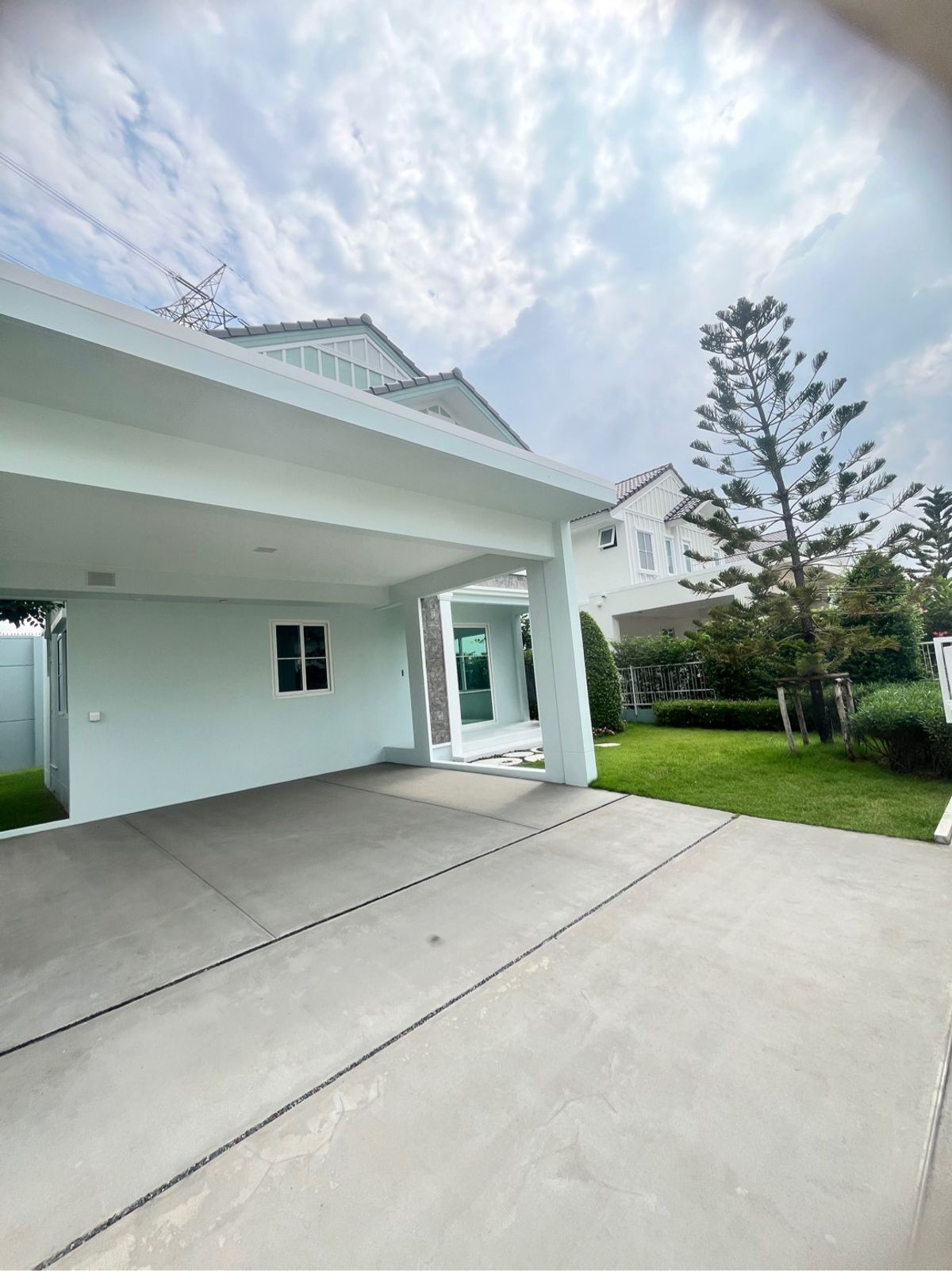 HouseMin Buri, Romklao : Selling and renting a detached house in Srinakarin area, Romklao north, detached house