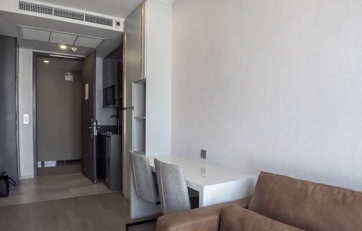 For RentCondoSukhumvit, Asoke, Thonglor : Rent Ashton Asoke. Price 25,000 baht/month [AA0104]