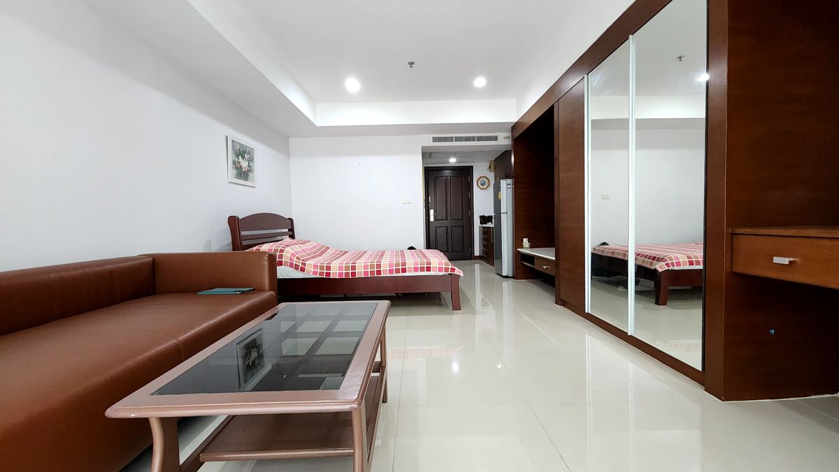 ให้เช่าคอนโดลาดกระบัง สุวรรณภูมิ : ให้เช่า ห้องสตูดิโอ 35 ตร.ม. เดอะ นายน์ เพลส The Ninth Place