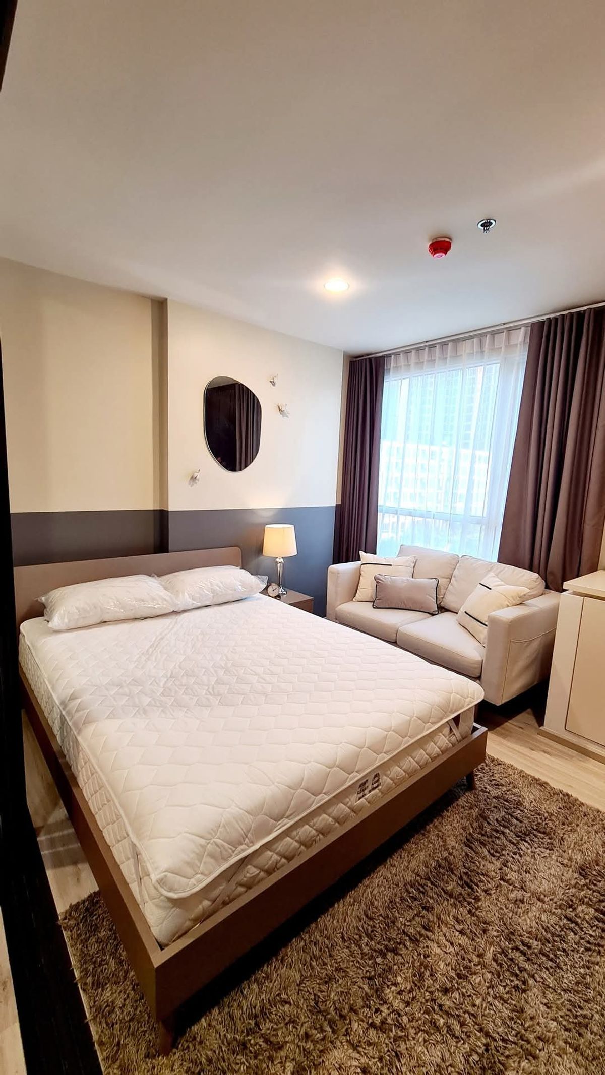 ให้เช่าคอนโดรัชดา ห้วยขวาง : 17,000 BHT/Month XT Huai Kwang BTS Huai Kwang 75 m.