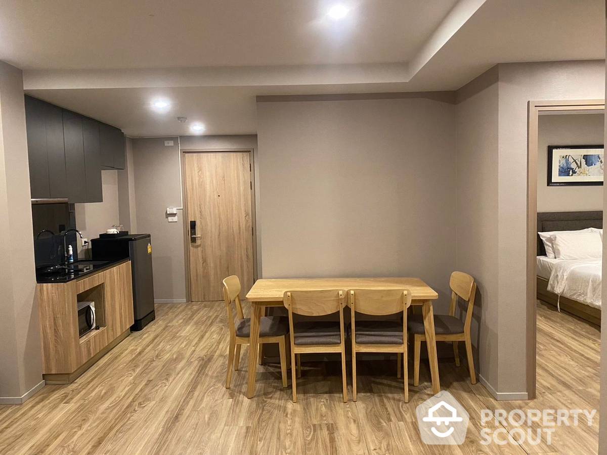 For RentCondoSathorn, Narathiwat : 2-BR Condo at Blossom Condo @ Sathorn-Charoenrat near BTS Surasak