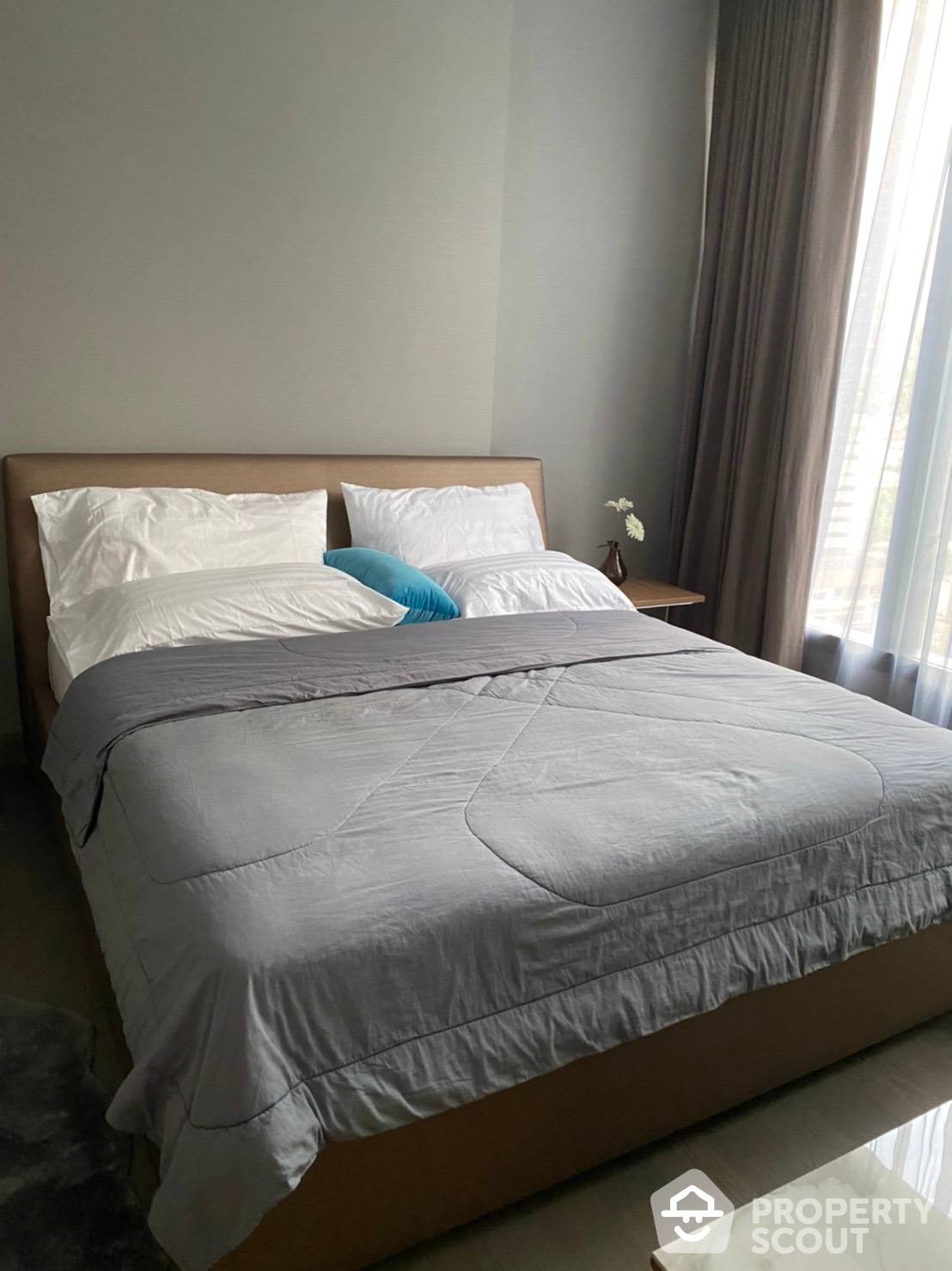 For RentCondoRama9, Petchburi, RCA : 1-BR Condo at The Esse At Singha Complex near MRT Phetchaburi