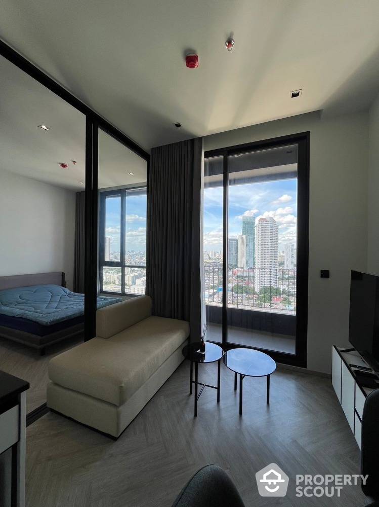 For RentCondoWongwianyai, Charoennakor : 1-BR Condo at Chapter Charoennakhorn - Riverside near BTS Krung Thon Buri