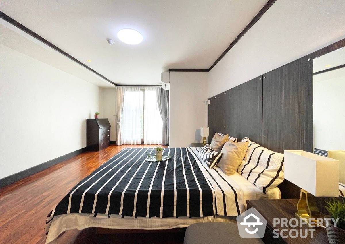 For RentCondoSukhumvit, Asoke, Thonglor : 3-BR Serviced Apt. near BTS Phrom Phong