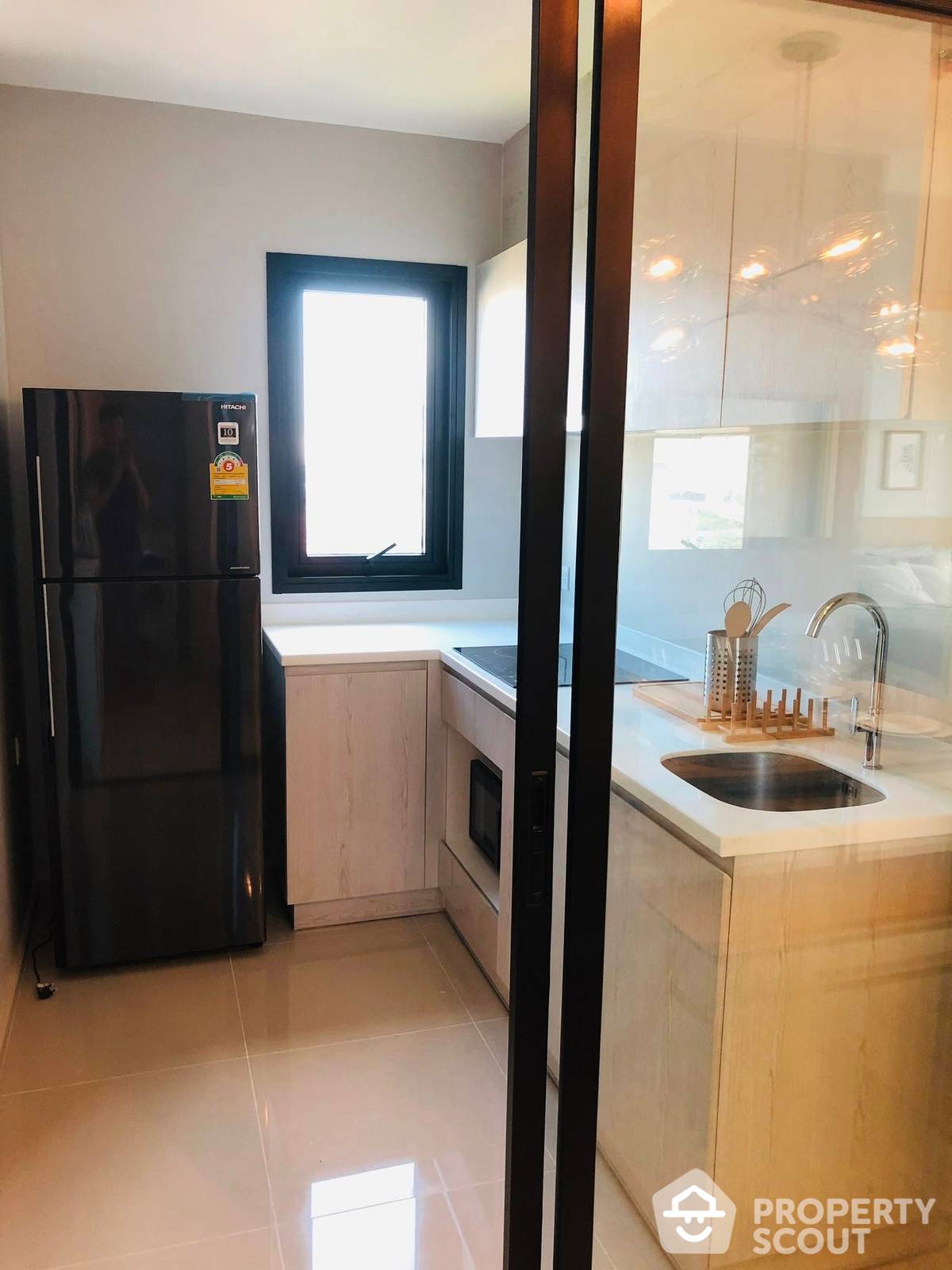 For RentCondoRama9, Petchburi, RCA : 2-BR Condo at Life Asoke near ARL Makkasan