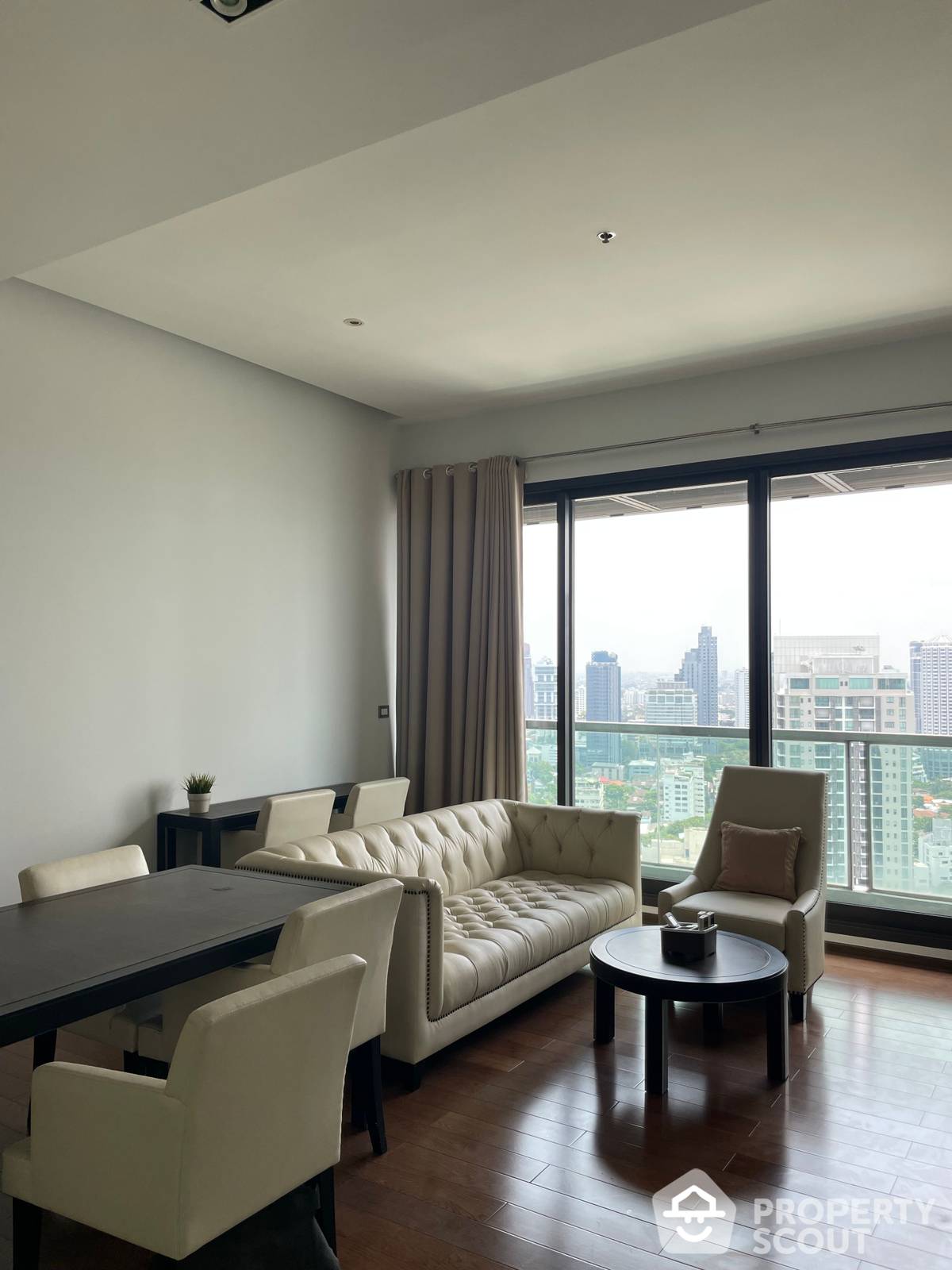 For RentCondoSukhumvit, Asoke, Thonglor : 3-BR Condo at The Address Sukhumvit 28 near BTS Phrom Phong