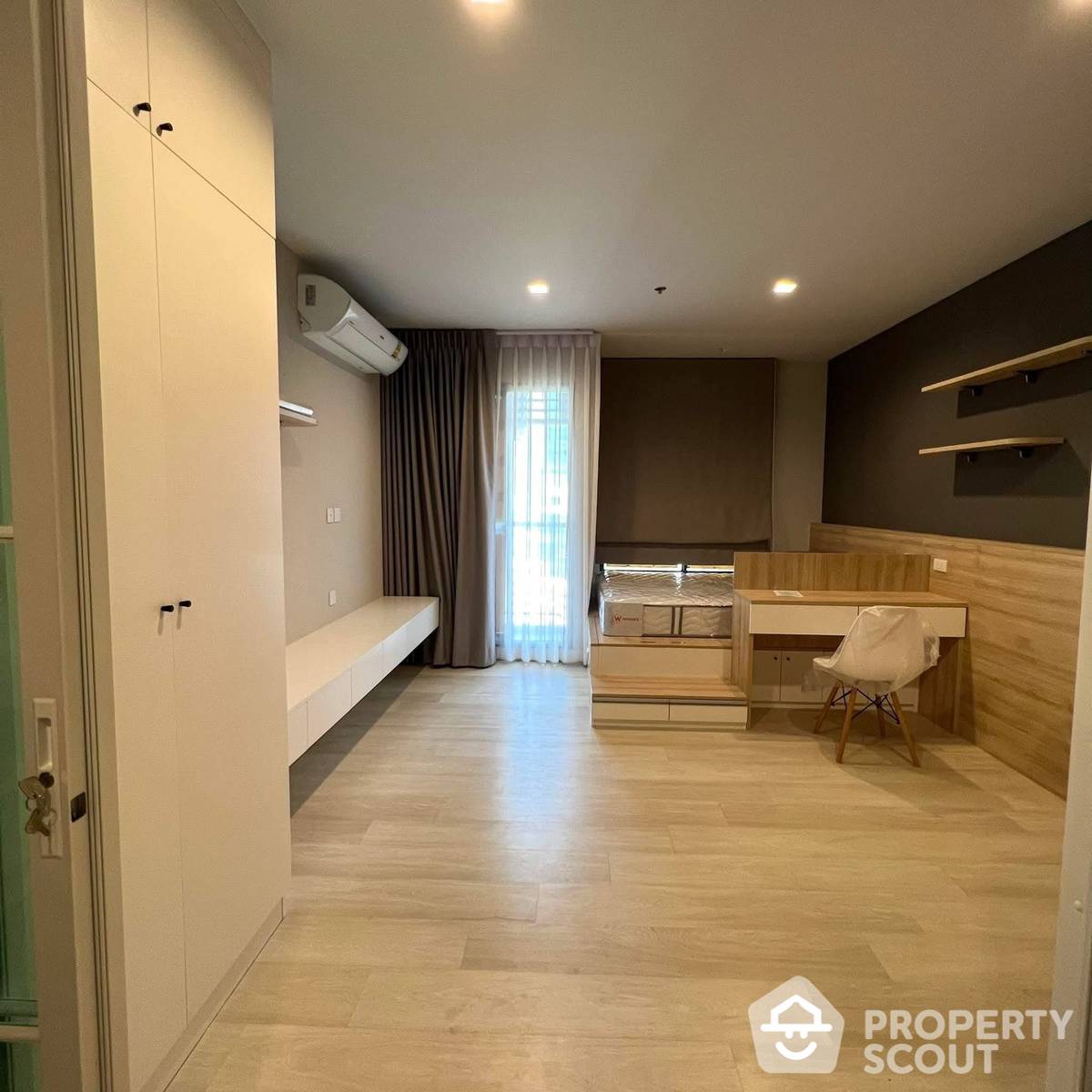 For RentCondoWitthayu, Chidlom, Langsuan, Ploenchit : 1-BR Condo at Life One Wireless near BTS Phloen Chit
