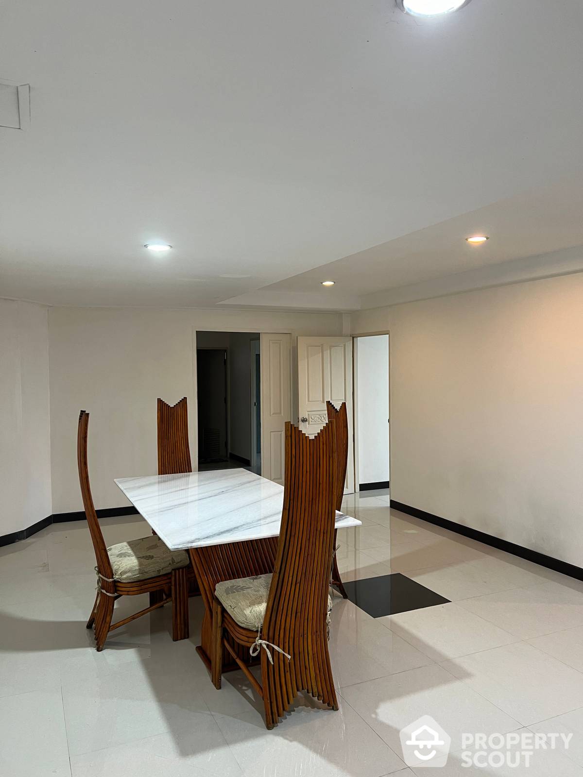 For RentCondoKhlongtoei, Kluaynamthai : 3-BR Condo at Waterford Park Rama 4 near BTS Phra Khanong