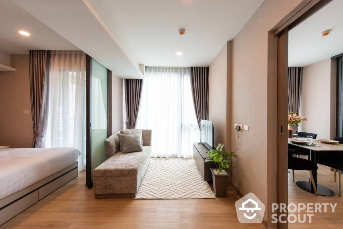 For RentCondoRama9, Petchburi, RCA : 2-BR Condo at Lloyd Soonvijai-Thonglor in Bang Kapi