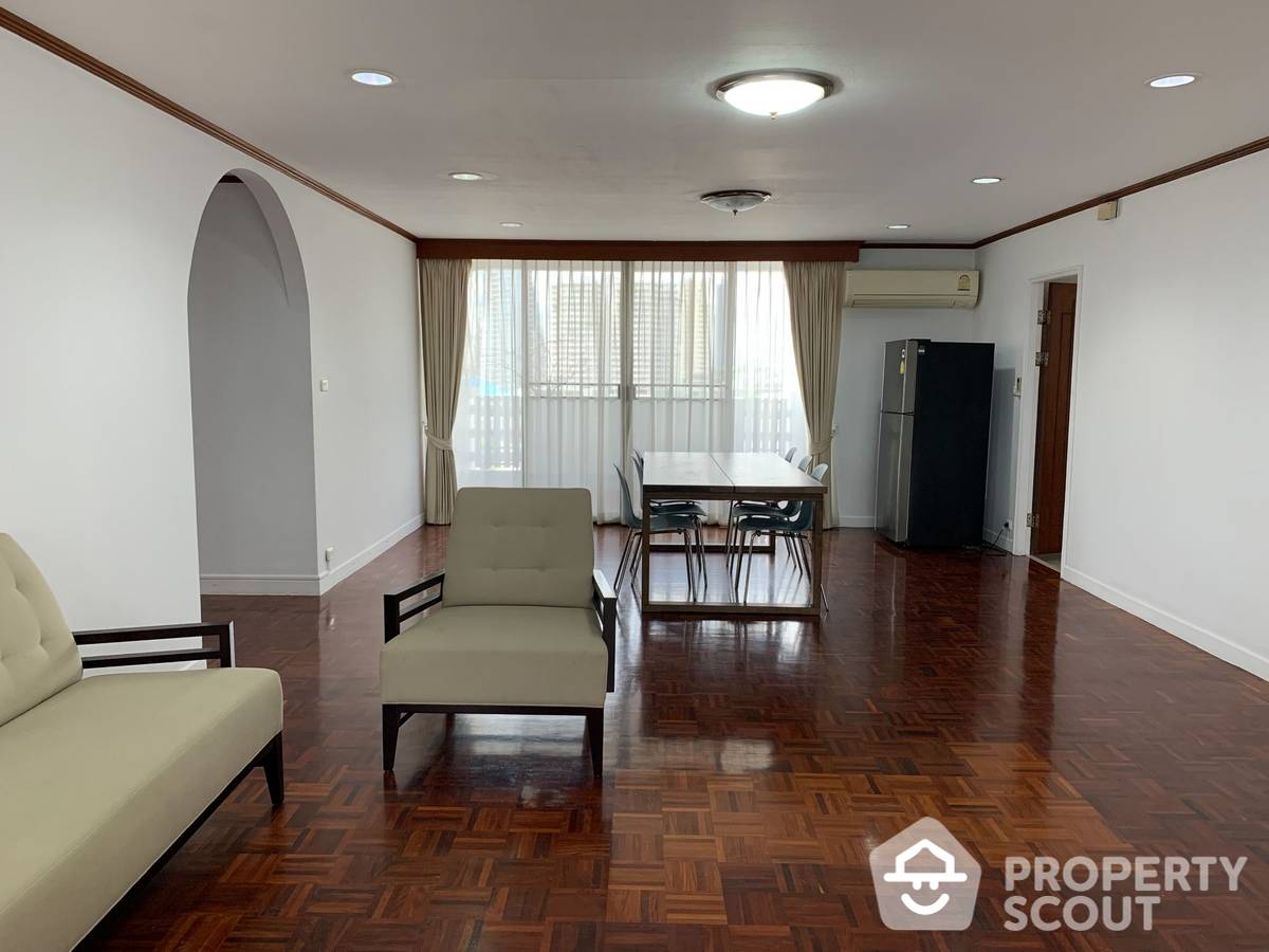 For RentCondoSukhumvit, Asoke, Thonglor : 3-BR Serviced Apt. near BTS Thong Lor
