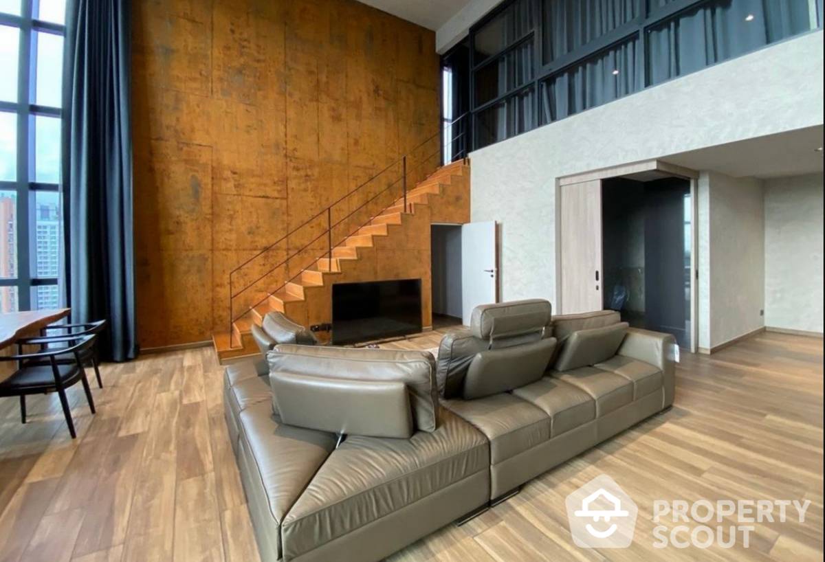 For RentCondoSukhumvit, Asoke, Thonglor : 2-BR Condo at The Lofts Asoke near MRT Phetchaburi