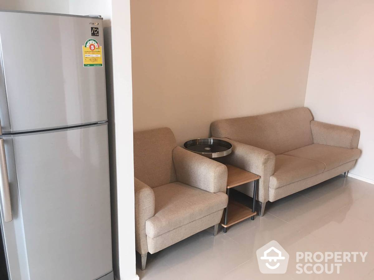 For RentCondoRama9, Petchburi, RCA : 1-BR Condo at Villa Asoke near MRT Phetchaburi