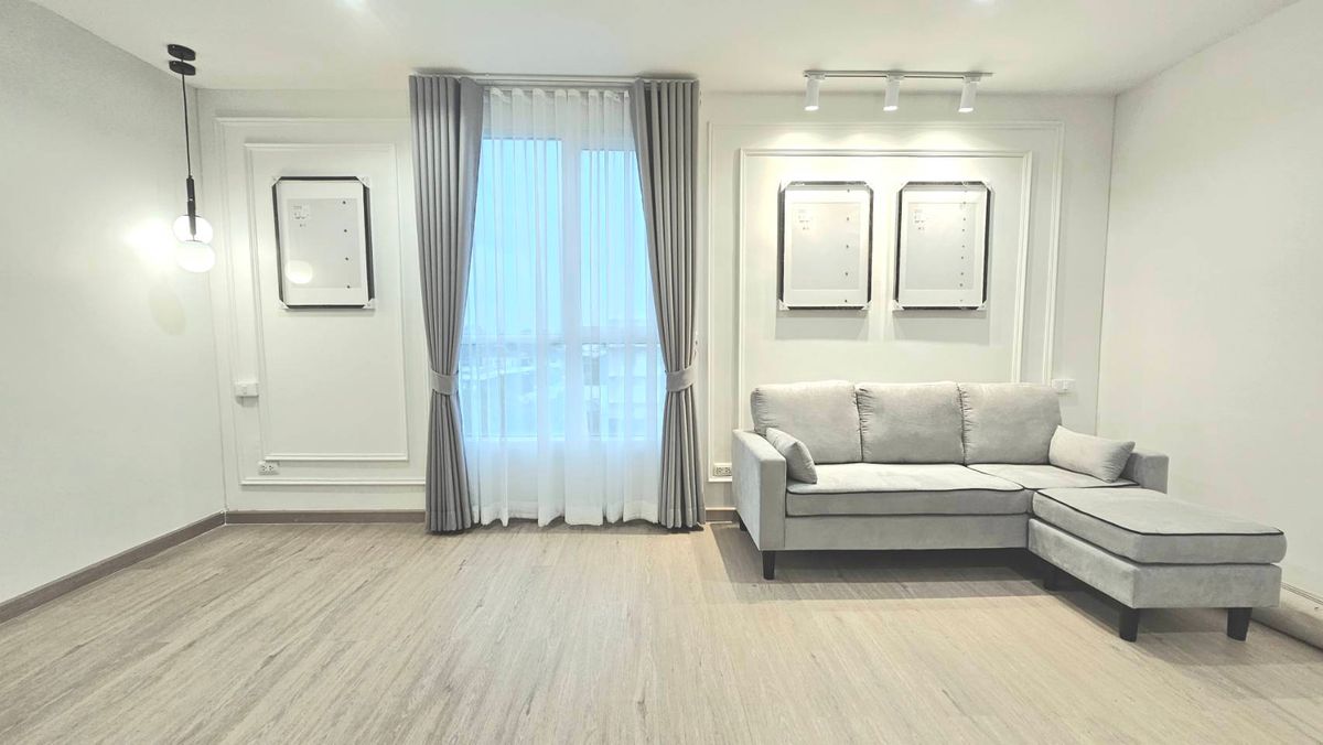 For SaleCondoOnnut, Udomsuk : Condo Regent Home 13 & gt; & gt; The view room is near the Bangchak BTS. The installment is very cheap.