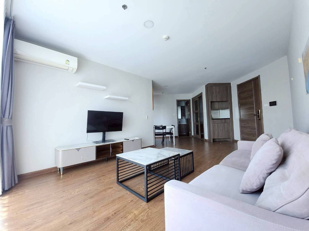 ให้เช่าคอนโดรัชดา ห้วยขวาง : 🔴23,000฿🔴 𝗔𝗿𝘁𝗶𝘀𝗮𝗻 𝗥𝗮𝘁𝗰𝗵𝗮𝗱𝗮┃อาร์ติซาน รัชดา  ✅ ใกล้ MRT ศูนย์วัฒนธรรม ยินดีบริการ🙏สนใจทัก 𝙇𝙄𝙉𝙀 มานะคะ (ตอบไวมาก):​📱 รหัสทรัพย์​ 6904-0210📱: ไอดีไลน์:@bbcondo88