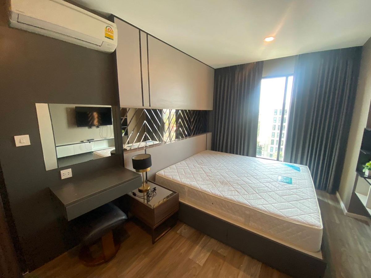 For RentCondoBangna, Bearing, Lasalle : CH01450 Condo for Rental Condo 2 Sukhumvit 72, near BTS, very convenient to travel. The room is ready.