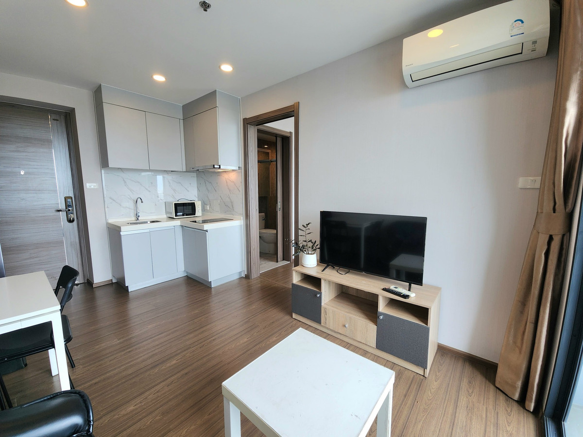 ให้เช่าคอนโดรัชดา ห้วยขวาง : 🔴12500฿🔴 𝗔𝗿𝘁𝗶𝘀𝗮𝗻 𝗥𝗮𝘁𝗰𝗵𝗮𝗱𝗮┃อาร์ติซาน รัชดา  ✅ ใกล้ MRT ศูนย์วัฒนธรรม ยินดีบริการ🙏สนใจทัก 𝙇𝙄𝙉𝙀 มานะคะ (ตอบไวมาก):​📱 รหัสทรัพย์​ 6901-0205📱: ไอดีไลน์:@bbcondo88