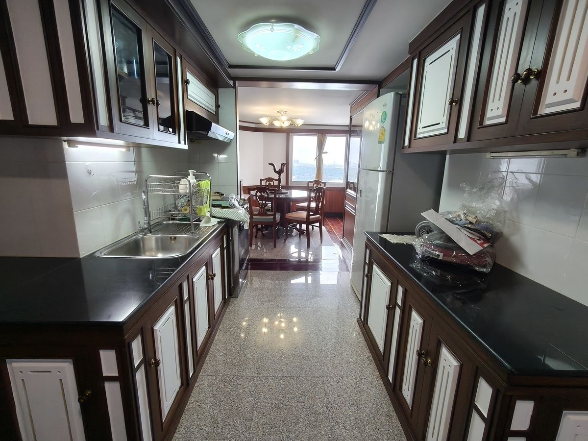 ให้เช่าคอนโดพระราม 3 สาธุประดิษฐ์ : ✨ ให้เช่าด่วน! ห้องใหญ่ แต่งใหม่ยกห้อง! S.V. City พระราม 3 | 2 นอน 2 น้ำ 101 ตร.ม. วิวสวย เฟอร์ครบ พร้อมอยู่ ✨