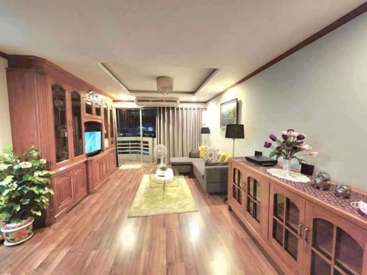 For RentCondoBangna, Bearing, Lasalle : NS Tower Central Bangna Building, Bang Na Condominium, Central Department Store, Big C Bangna, BITEC, Thai Nakarin Hospital Convenient transportation, Bangna-Chon Buri Expressway
