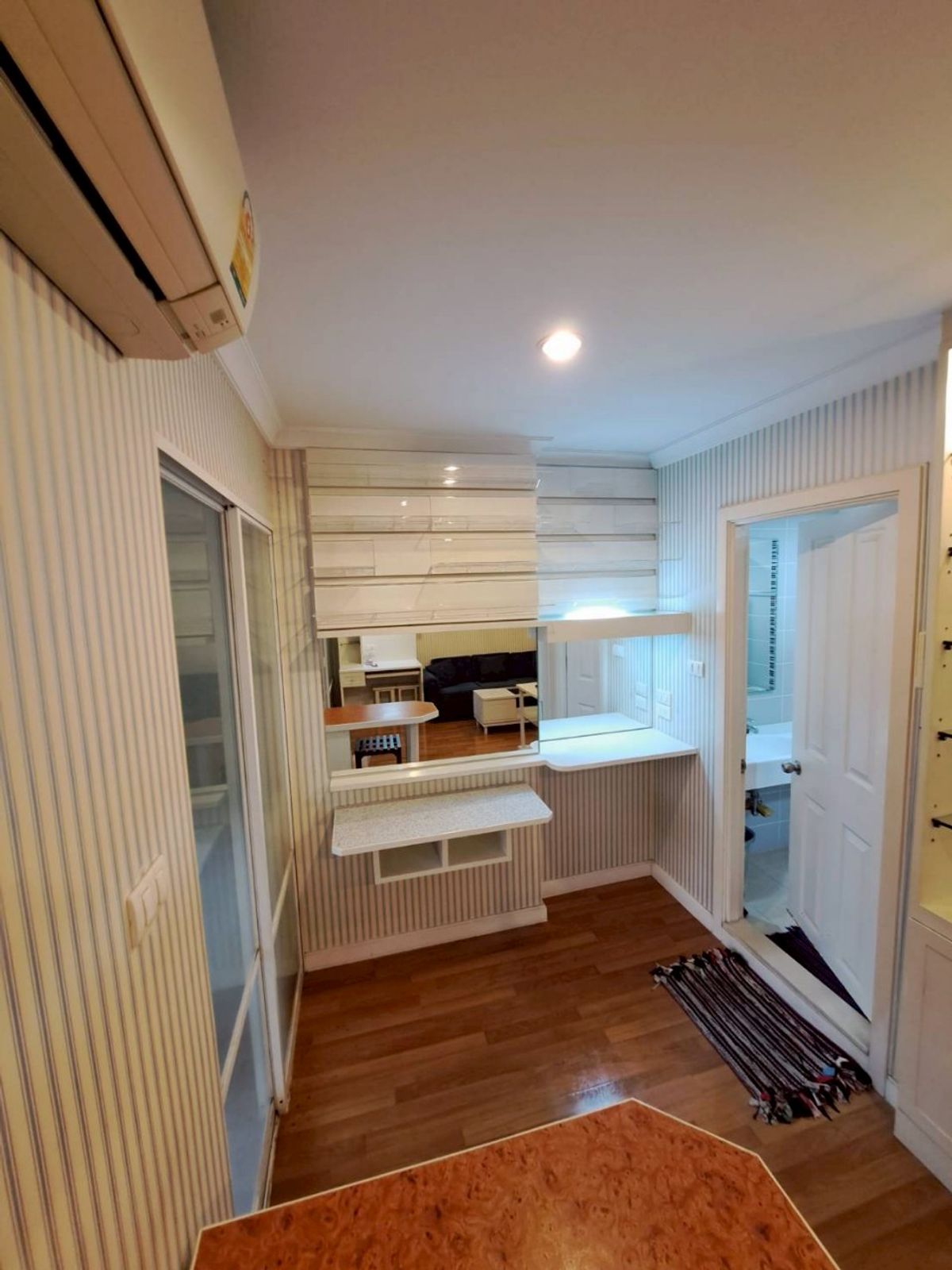 For RentCondoRama9, Petchburi, RCA : ✅ LP9R205 ✅ Line : @p2nproperty