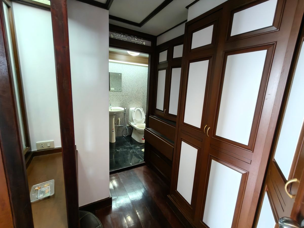 ให้เช่าคอนโดพระราม 3 สาธุประดิษฐ์ : ✨ ให้เช่าด่วน! ห้องใหญ่ แต่งใหม่ยกห้อง! S.V. City พระราม 3 | 2 นอน 2 น้ำ 101 ตร.ม. วิวสวย เฟอร์ครบ พร้อมอยู่ ✨