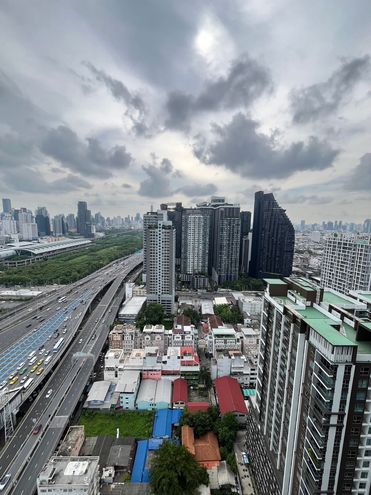 For RentCondoRama9, Petchburi, RCA : 🏙 For rent IDEO RAMA 9 - Asoke Duplex, complete, complete, ready to be near MRT Rama 9 27K Hotdeal.