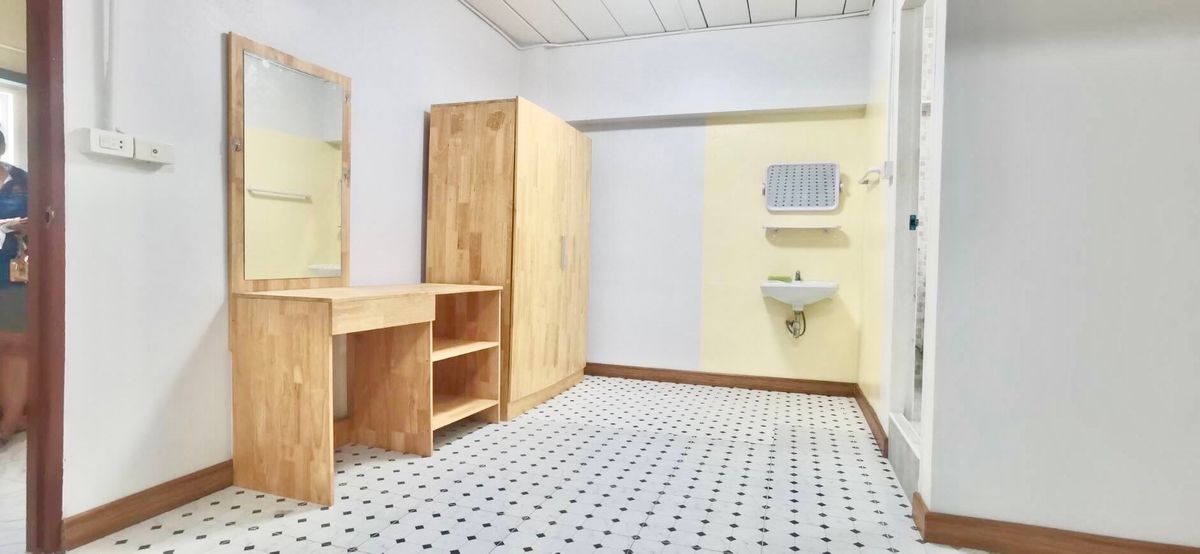 For RentPinklao, Charansanitwong : Noobi Studio, a new, new room, new air conditioner! Charan Sanitwong 35, call 0957414976